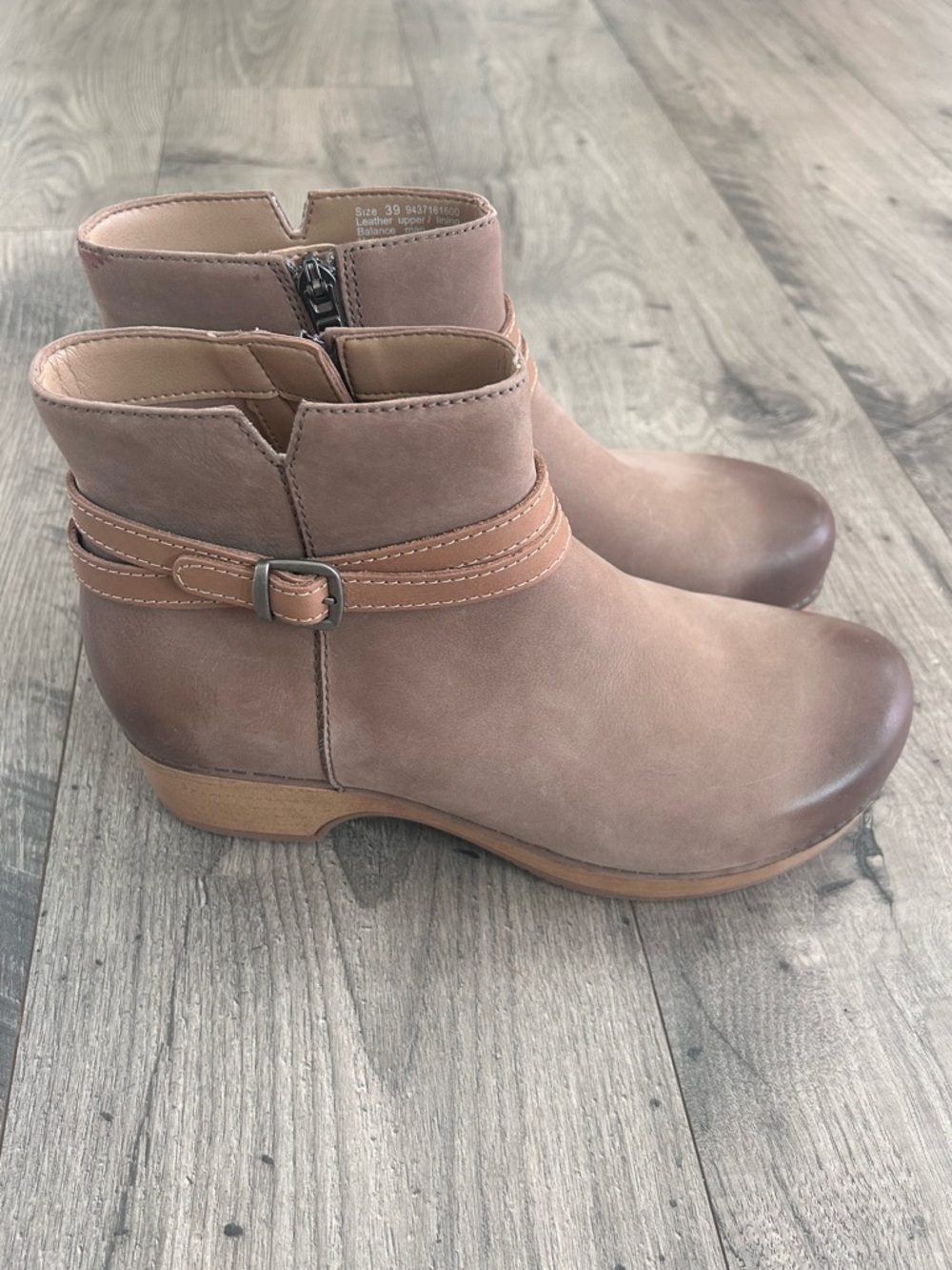 Dansko Brook Leather Clog Ankle Boots Clog Size EU 39, U.S. 8.5 - 9 - Picture 2 of 12